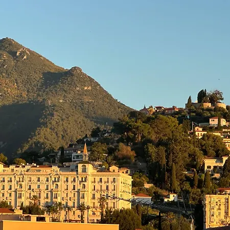 Le Must ! Admiral Plaza