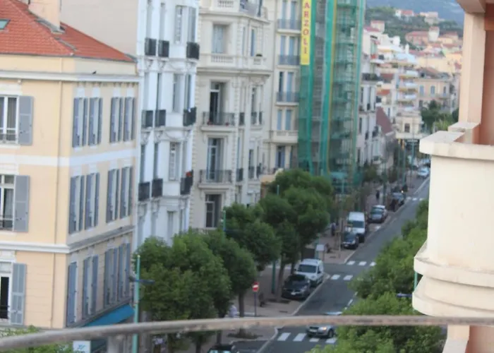 Le Must ! Admiral Plaza *