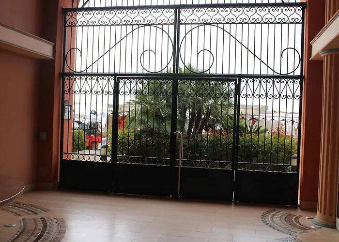 Le Must ! Admiral Plaza *